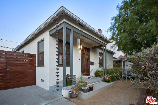4054 Moore Street photo 1