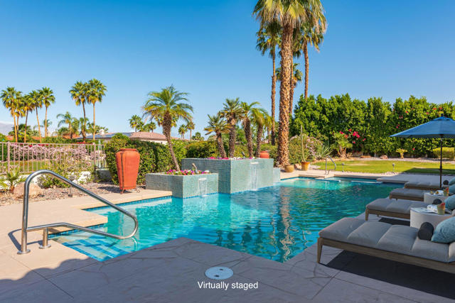 35010 Vista Del Ladero, Rancho Mirage CA: https://media.crmls.org/mediaz/b04ea27a-acb8-4c9e-b3e6-f4b10b2d74d7.jpg