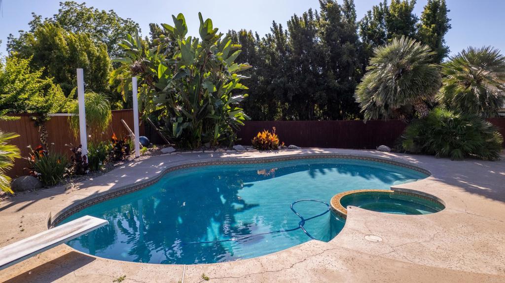 1078 Robertson Drive - photo 8