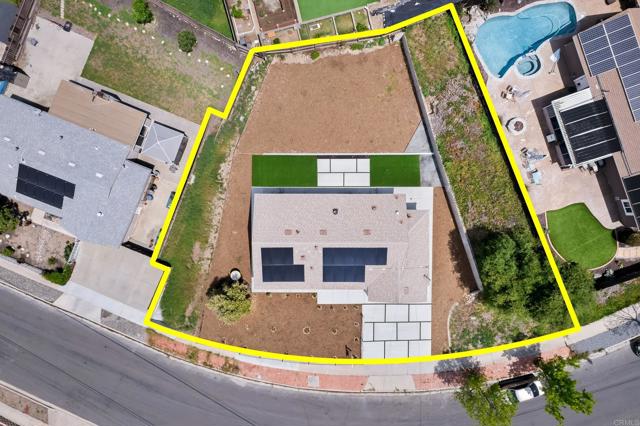 10107 Strathmore Drive, Santee CA: https://media.crmls.org/mediaz/b04faefe-e835-4fef-9978-13dc5aefbbf6.jpg