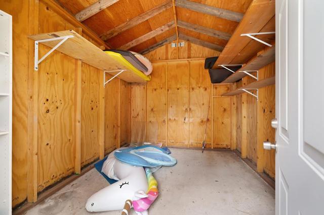 2640 Gayle Lane, Auburn CA: https://media.crmls.org/mediaz/b0503350-e7bf-44f3-a20f-88aa1268e880.jpg