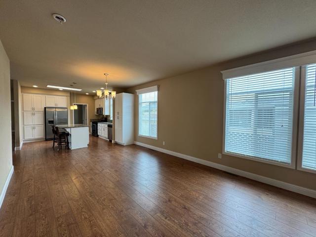 73 Sailfish Court, Half Moon Bay CA: https://media.crmls.org/mediaz/b05182a7-432c-4fae-b093-b41164f871a9.jpg