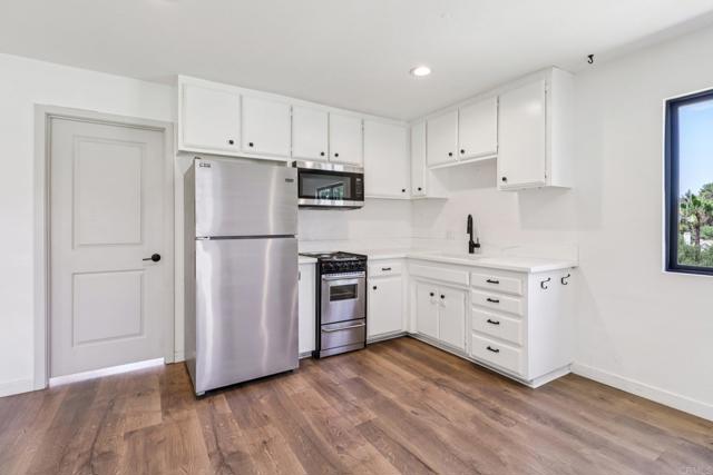 1797 99 Rabbit Hill, Fallbrook CA: https://media.crmls.org/mediaz/b051d39f-2444-4301-9d28-f8e9c9beb92f.jpg
