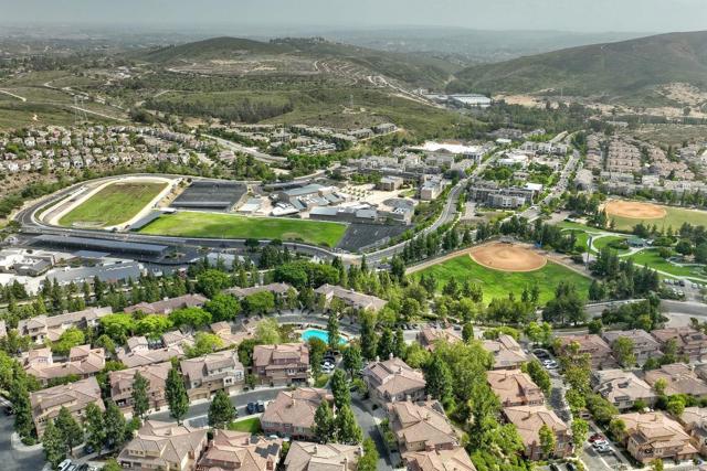 1367 Sky Ridge, San Marcos CA: https://media.crmls.org/mediaz/b052a72c-f4a7-4b2f-9e35-b80ff922d803.jpg