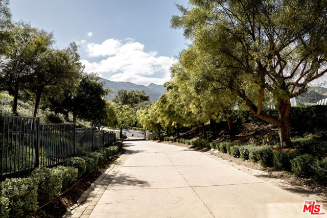 Image 6 of 62 For 2674 Stafford Road