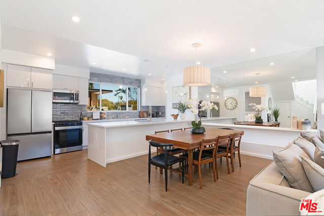 1623 S Bedford Street, Los Angeles CA: https://media.crmls.org/mediaz/b0538380-2ac0-41ec-a7c9-1197d6630a72.jpg