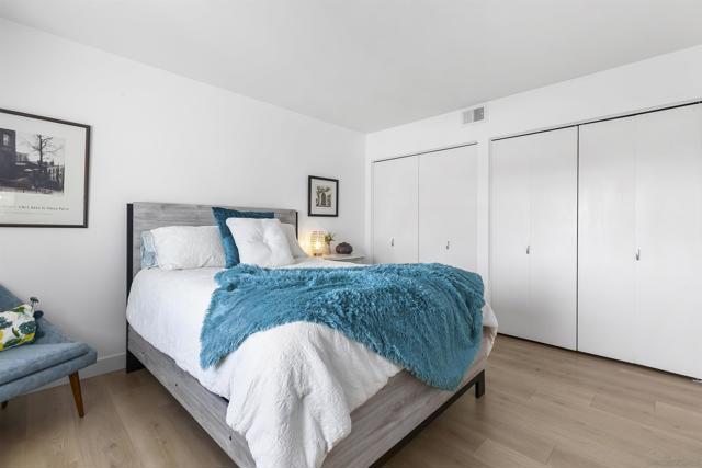2071 Caminito Circulo Norte, La Jolla CA: https://media.crmls.org/mediaz/b0548aea-7708-4594-a663-7c9236ba7807.jpg