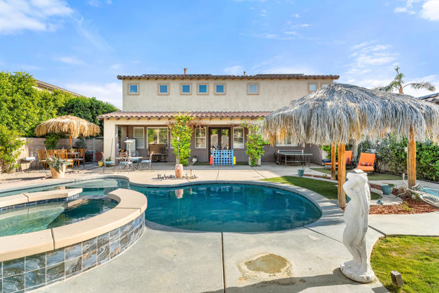 80580 Apple Court, Indio CA: https://media.crmls.org/mediaz/b0549025-ec18-4d5b-8be8-59d655639aec.jpg