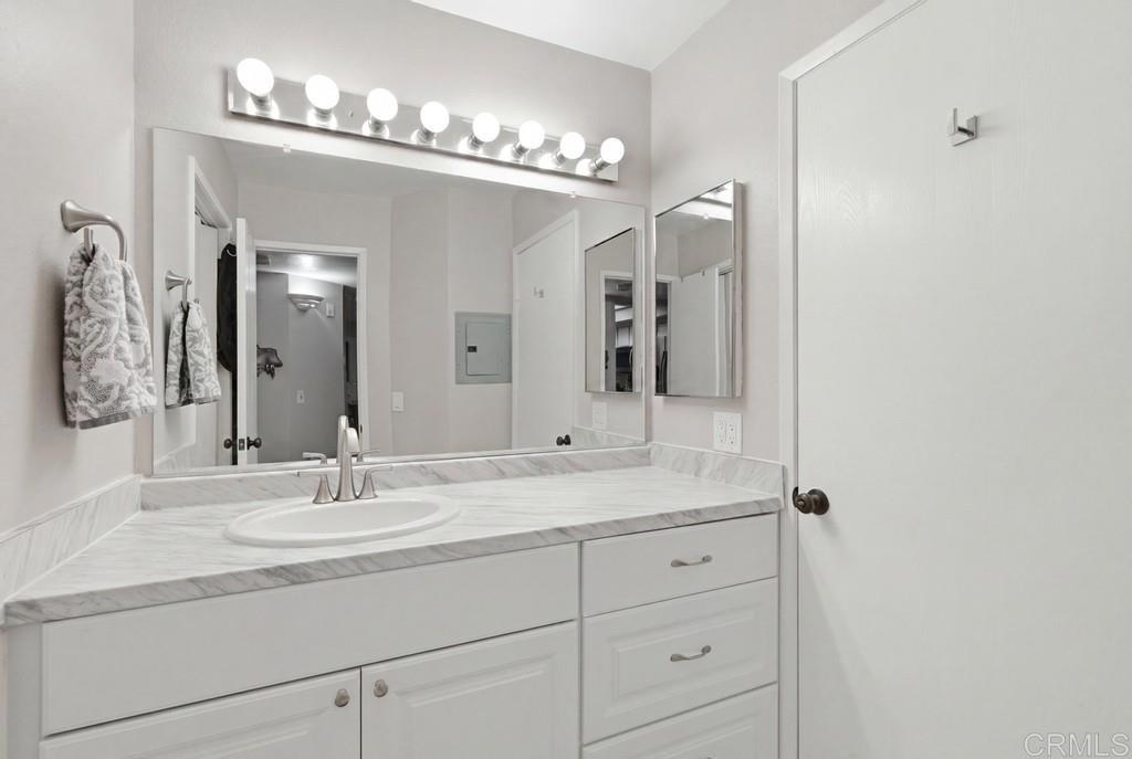 1040 Washington Avenue - photo 13