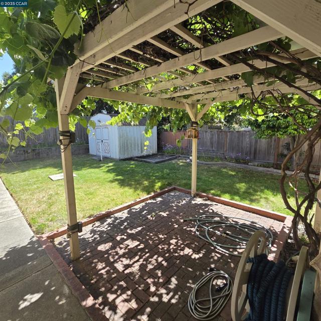 2771 Cornelius Dr, San Pablo CA: https://media.crmls.org/mediaz/b05545c5-976c-45fc-95b5-06f1841bf425.jpg