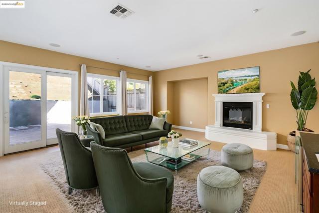30 Arundel Dr, Hayward CA: https://media.crmls.org/mediaz/b055755f-5e93-4d78-9b64-065cd71d01a3.jpg
