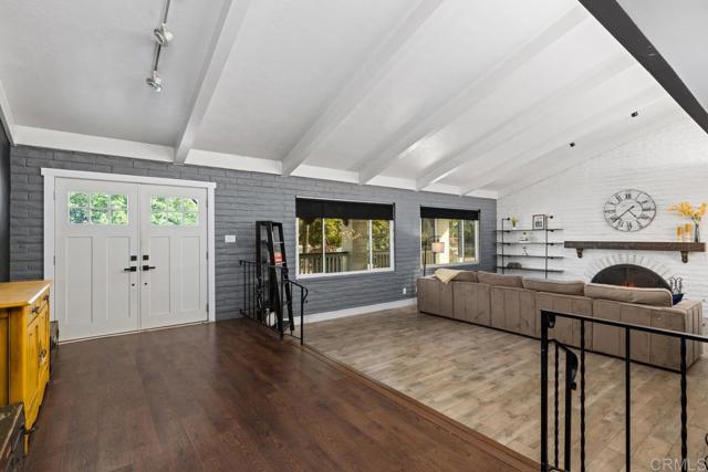 Detail Gallery Image 4 of 40 For 9739 Carta Ln, El Cajon,  CA 92021 - 5 Beds | 4 Baths