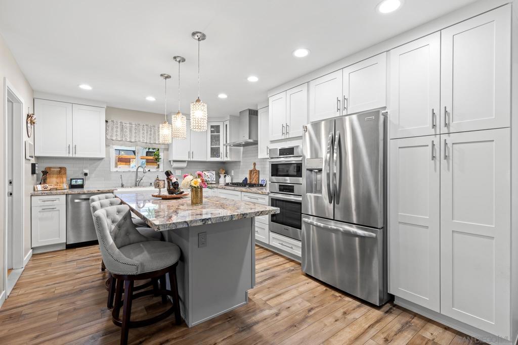 2148 Medford Ave - photo 4