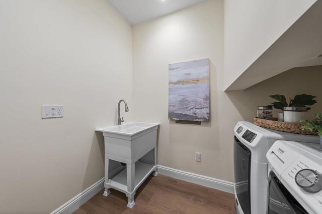 262 Twinlake Drive, Sunnyvale CA: https://media.crmls.org/mediaz/b05739a5-8e49-4dc9-acf3-8568f9b43d15.jpg