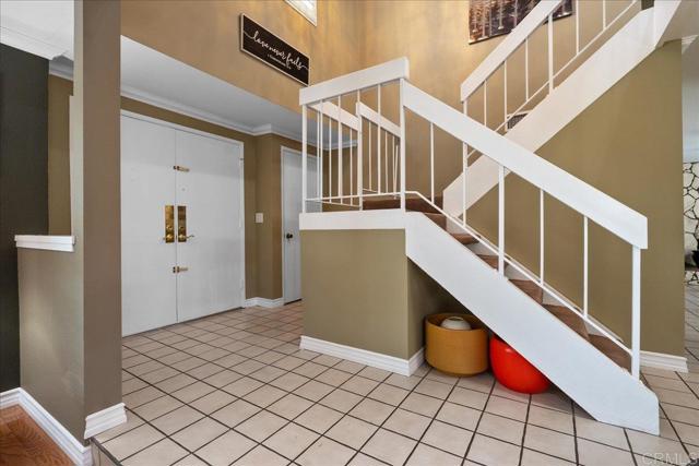 Detail Gallery Image 10 of 23 For 1943 Belmore Ct, El Cajon,  CA 92020 - 5 Beds | 2/1 Baths