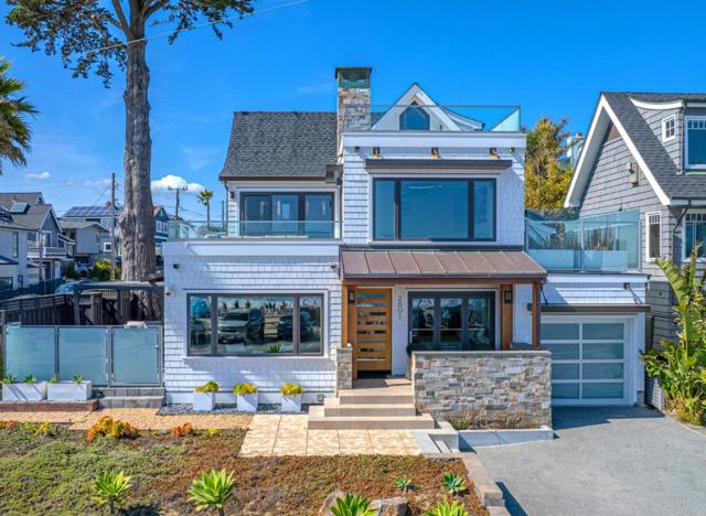 2601 E Cliff, Santa Cruz CA: https://media.crmls.org/mediaz/b0582b63-302e-41bd-8f22-768dd5426ca9.jpg