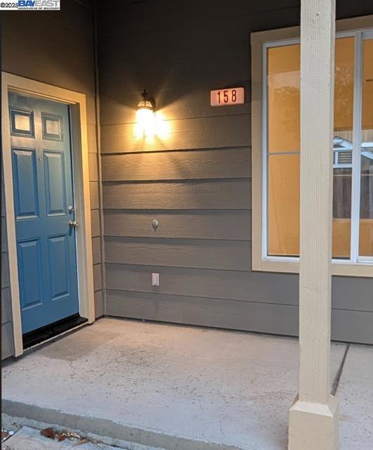 158 Fairview Ave, Bay Point CA: https://media.crmls.org/mediaz/b058305c-28cf-4195-a70f-b1badf665acc.jpg