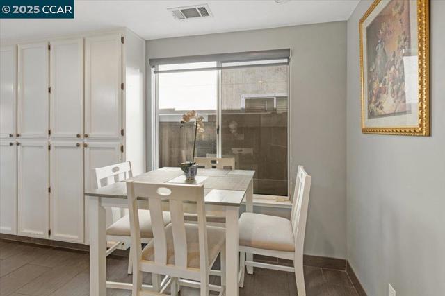 301 Grangnelli Ave, Antioch CA: https://media.crmls.org/mediaz/b058d8a7-3a13-4d68-b458-4e84ace10381.jpg