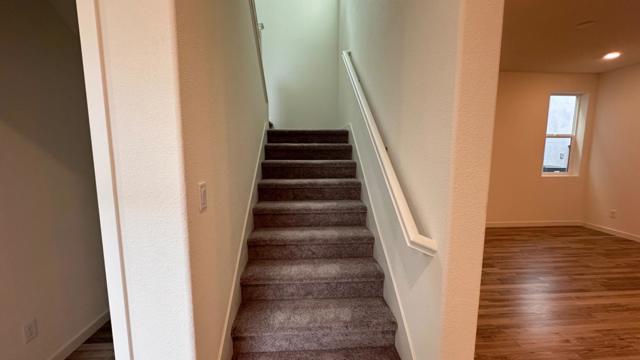 2817 Earthened Walk, Sacramento CA: https://media.crmls.org/mediaz/b059f9dd-7106-47b2-a03c-808f87828ce3.jpg
