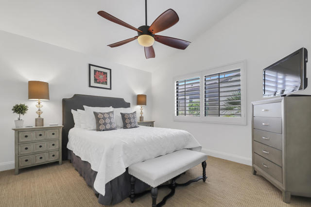 76570 Hollyhock Drive, Palm Desert CA: https://media.crmls.org/mediaz/b05a28cd-534e-4c73-a40d-685a17d20d5b.jpg