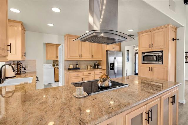 73501 Broken Arrow Trail, Palm Desert CA: https://media.crmls.org/mediaz/b05a48a4-bb35-400b-a7c8-51ce50e15bc7.jpg