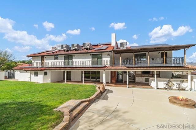 27350 Pachea Trl, Hemet CA: https://media.crmls.org/mediaz/b05abbeb-5f8f-4703-a8c0-9089dd647b22.jpg