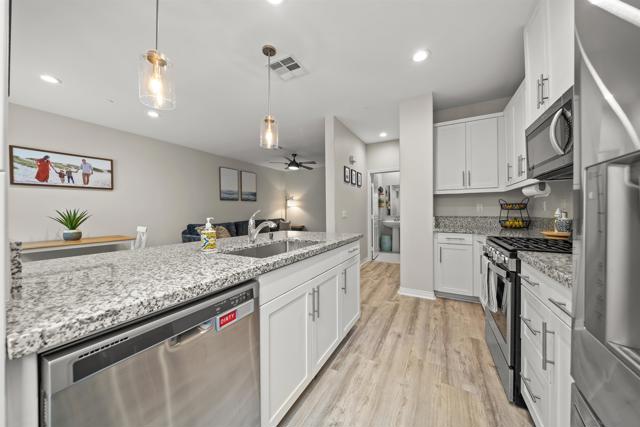 524 Surfbird Lane, Imperial Beach CA: https://media.crmls.org/mediaz/b05b5803-9c9c-4fc7-9ff6-234841b8f29e.jpg
