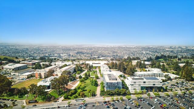 26540 Hayward Boulevard, Hayward CA: https://media.crmls.org/mediaz/b05b72f6-c213-4000-a4fb-47b42fa1bade.jpg