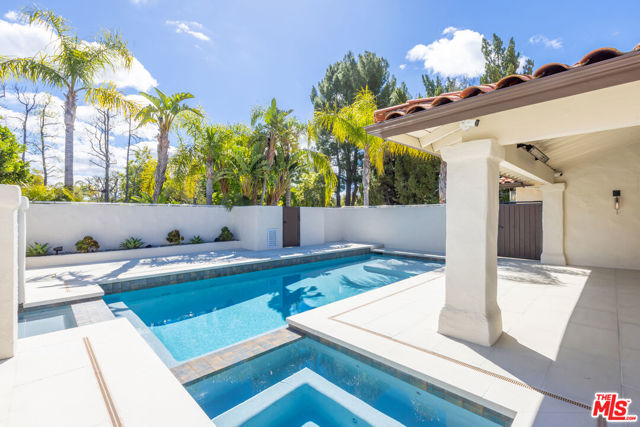 4321 Park Corona photo 2