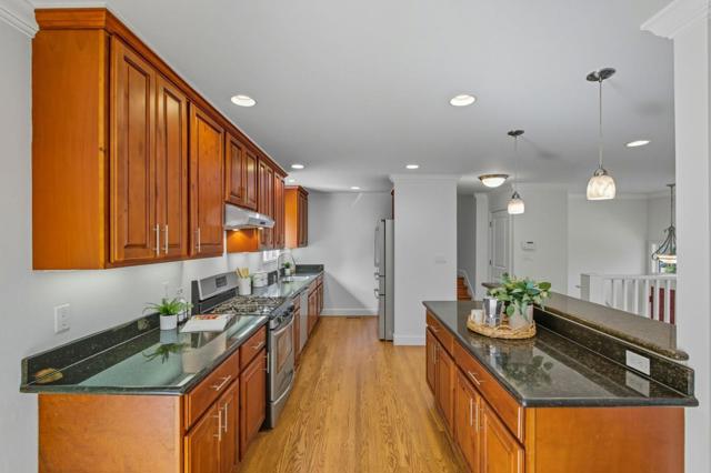 2315 Cheshire Way, Redwood City CA: https://media.crmls.org/mediaz/b05ba2c6-5ba6-4ea2-8c92-7b1dfa390b55.jpg