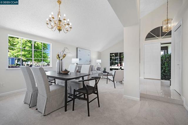 5040 Murchio Dr, Concord CA: https://media.crmls.org/mediaz/b05c397e-f713-4a6f-9552-bc0b2d96bf2b.jpg