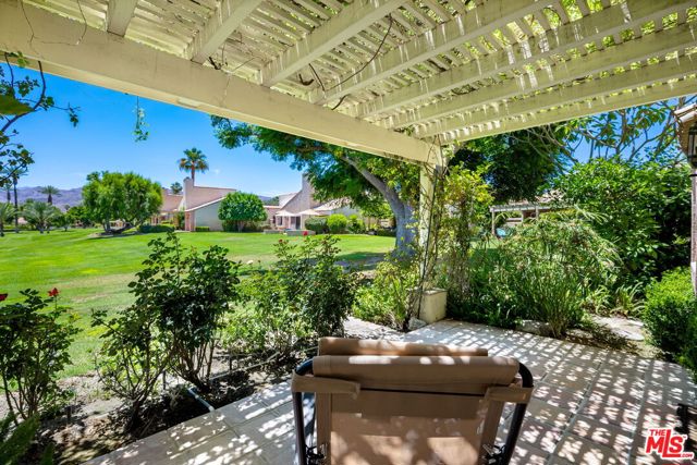 69385 Avenida De Las Montanas, Cathedral City CA: https://media.crmls.org/mediaz/b05c3a1c-abec-408d-b6c2-45b3a632e79e.jpg