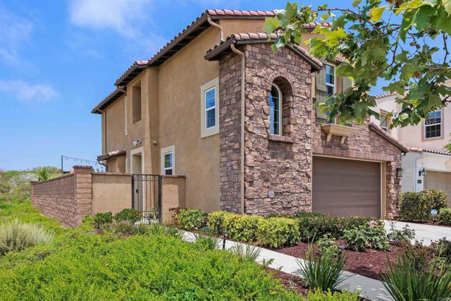 3002 Villeta Ave, Carlsbad CA: https://media.crmls.org/mediaz/b05ca6c7-caeb-43d1-b1a8-1999c5e4a809.jpg