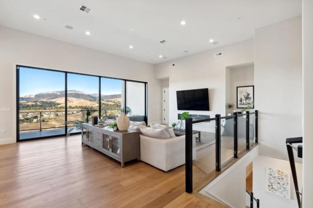 6246 Massara Street, Danville CA: https://media.crmls.org/mediaz/b05d0285-a21f-4444-8ba5-5f50a9b3b9b9.jpg