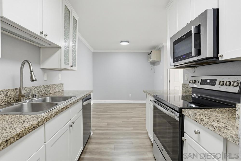 9959 Azuaga Street - photo 13