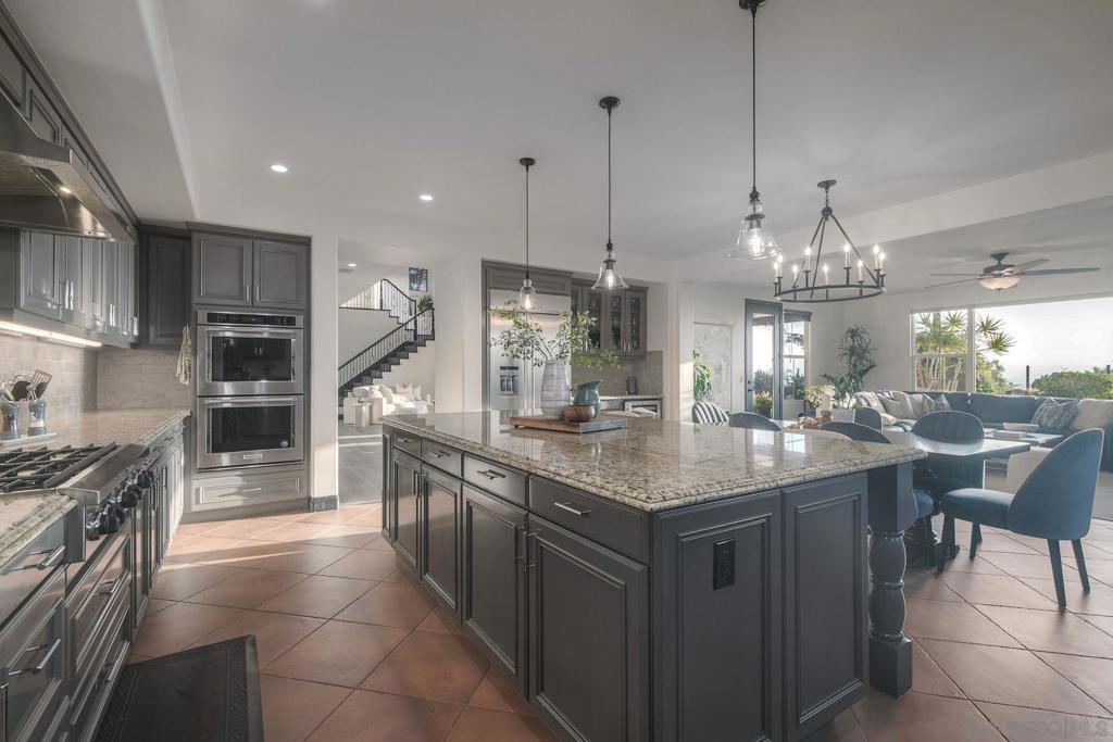 MLS #250043674SD image #5