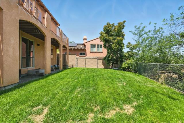 23022 Palazzo Del Kayla, Hayward CA: https://media.crmls.org/mediaz/b05e359d-09bb-4539-9a0a-fec346089f71.jpg