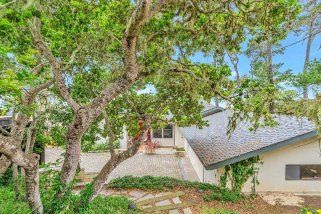 81 Corona Road, Carmel CA: https://media.crmls.org/mediaz/b05f1301-e483-4b5f-8287-1966bf796677.jpg