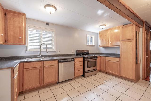605 Elysian Boulevard, Big Bear CA: https://media.crmls.org/mediaz/b0600521-1477-4ba4-8000-1294e462b4c3.jpg