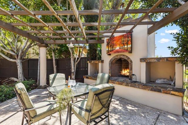 6839 Helenite Pl, Carlsbad CA: https://media.crmls.org/mediaz/b06098b2-8d77-428f-a2f0-453b333d00c9.jpg