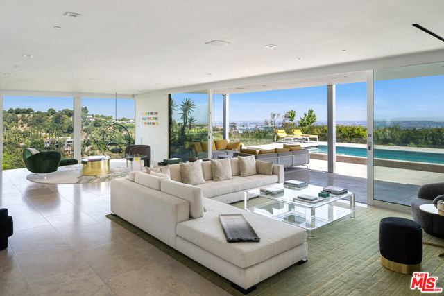 1476 Carla, Beverly Hills CA: https://media.crmls.org/mediaz/b061afd7-c2ff-429e-94a9-2407a83d2d70.jpg