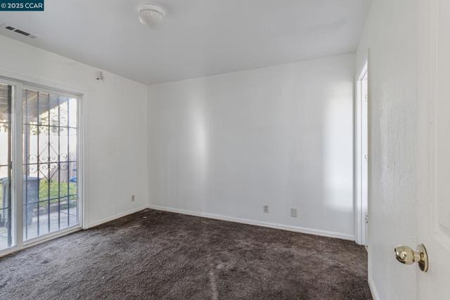 813 Grant St, Vallejo CA: https://media.crmls.org/mediaz/b06201f7-00be-4b83-a546-9604c2f75318.jpg