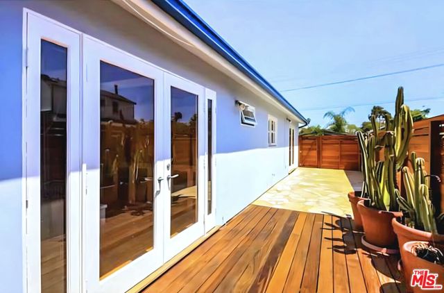 653 Marine Street photo 20
