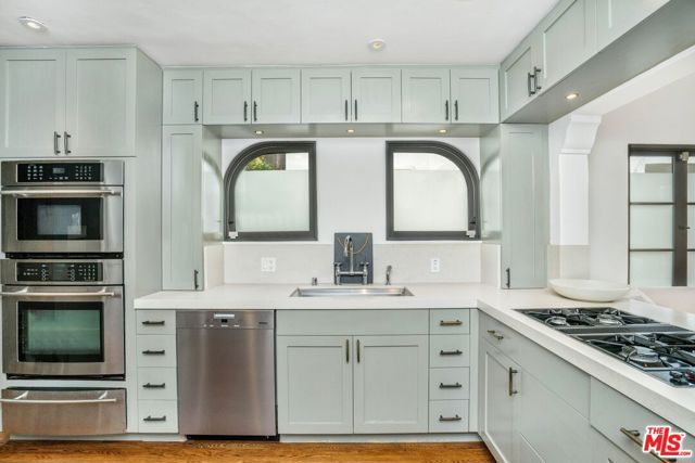 Image 6 of 18 For 7939 Hillside Avenue