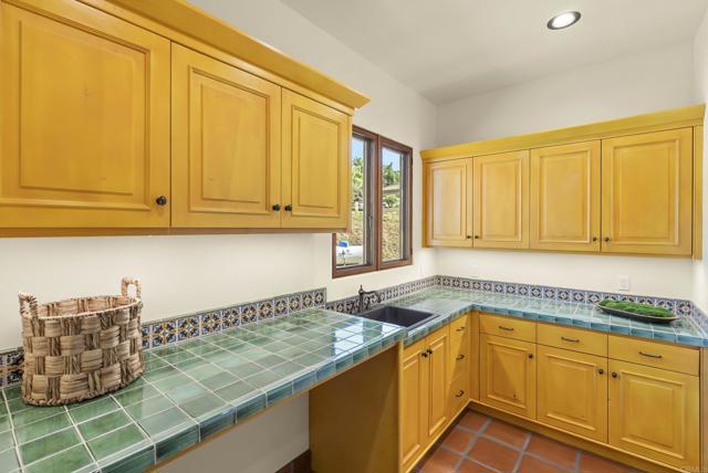 Detail Gallery Image 41 of 75 For 2525 Date Palm Ct, Vista,  CA 92084 - 3 Beds | 3/1 Baths