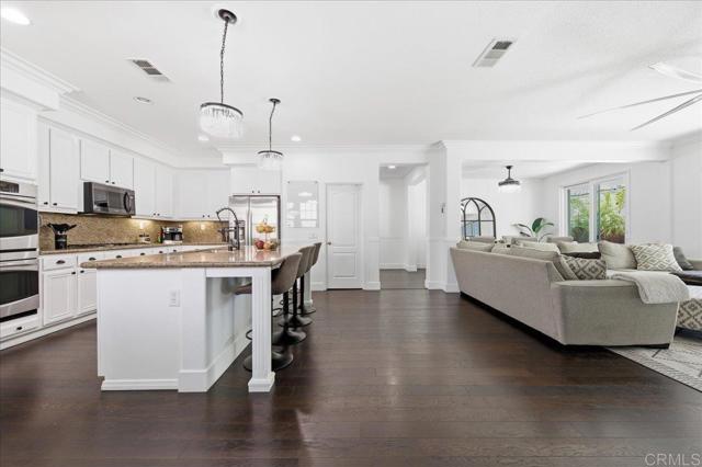 Detail Gallery Image 15 of 67 For 30279 Laruns St, Murrieta,  CA 92563 - 5 Beds | 3 Baths