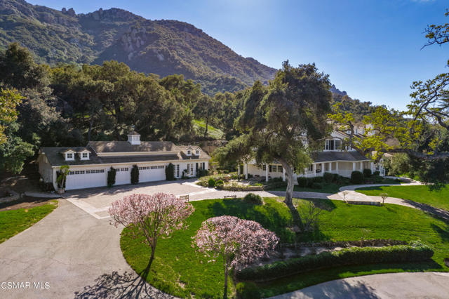 1464 Hidden Valley Road, Thousand Oaks CA: https://media.crmls.org/mediaz/b063996c-606f-450c-ba49-84ca3d45481d.jpg
