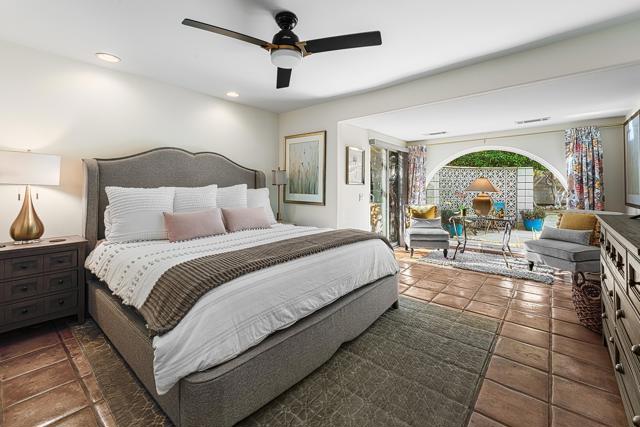 2525 N Farrell Drive, Palm Springs CA: https://media.crmls.org/mediaz/b0642a9f-a52c-49f5-acd2-978d47ba6de6.jpg