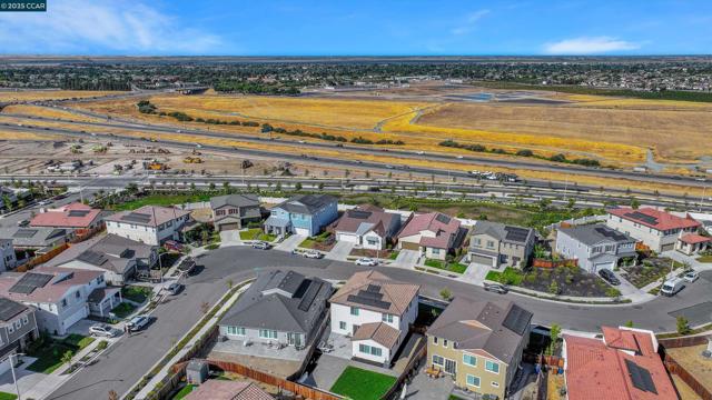 5498 Monte Vista Way, Antioch CA: https://media.crmls.org/mediaz/b064471b-df8c-48a9-9f4a-c34834faf007.jpg