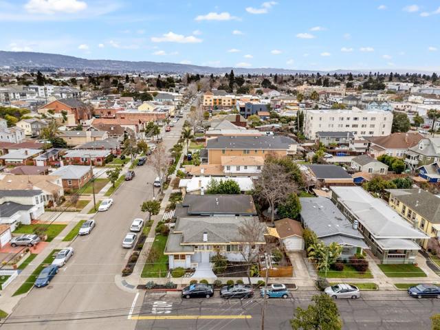 600 Pacific Avenue, Alameda, California 94501, 2 Bedrooms Bedrooms, ,2 BathroomsBathrooms,Single Family Residence,For Sale,Pacific,ML81993892